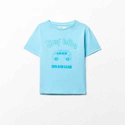 Camiseta celeste estampada para niño