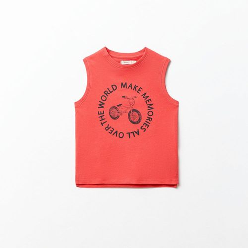 Camiseta roja estampada para niño