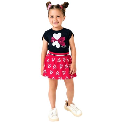Camiseta azul con estampado de corazones para niña