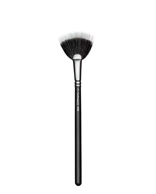 MAC BROCHA DE ROSTRO  SINTÉTICA 184