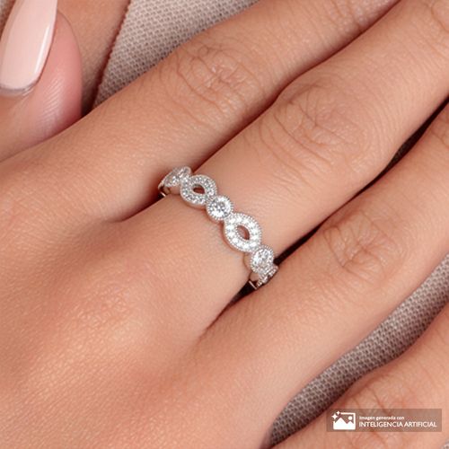 Anillo con zirconias de plata para mujer