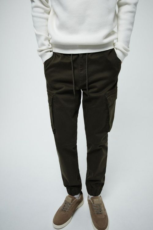 Jogger cargo Sfera khaki sólido para hombre