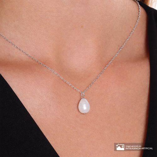 Cadena con dije perla en forma de lágrima de plata para mujer