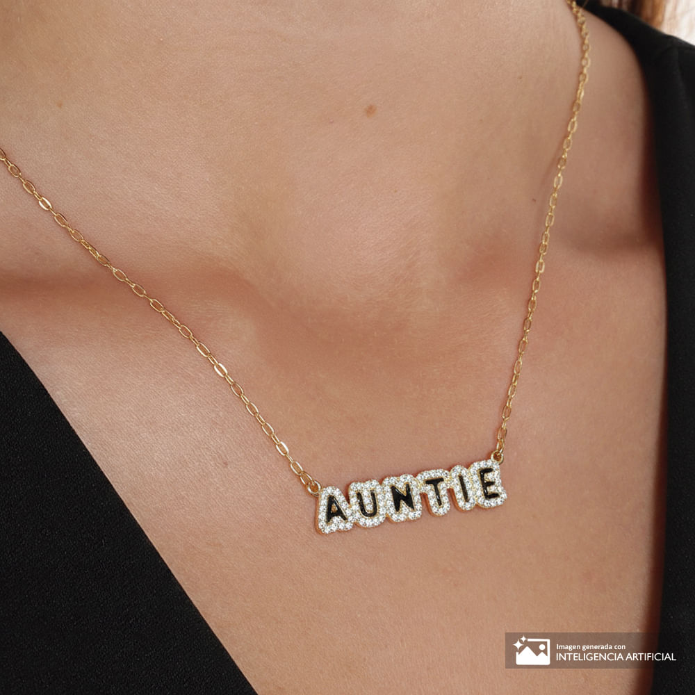 Cadena con dije ''auntie" de plata en baño de oro 1 mm-44.5 cm para mujer