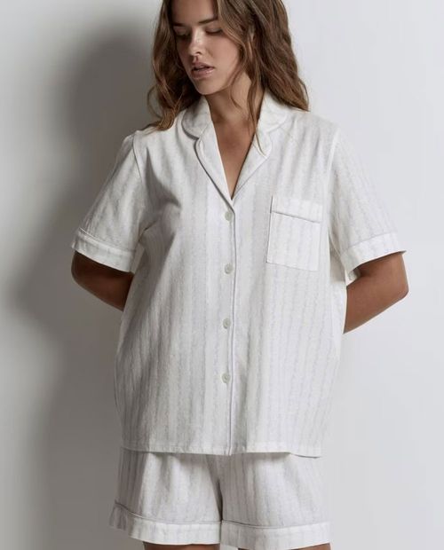 Pijama con short Sfera ivory manga corta para mujer