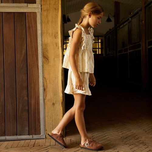 Blusa beige con tirantes para niña