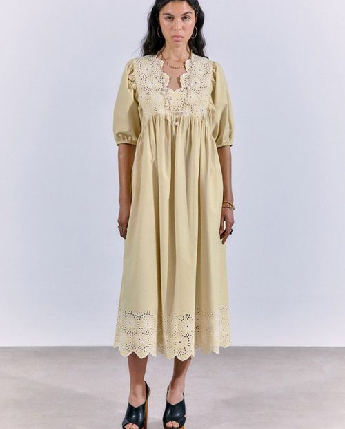 Vestido Sfera beige bordado manga 3/4 para mujer