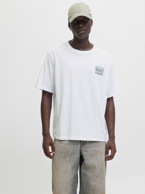 Camiseta Jack and Jones relaxed fit con estampado urbano para hombre