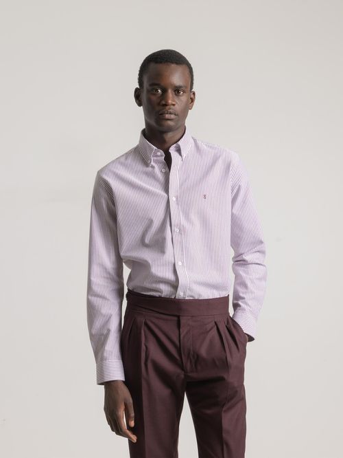 Camisa casual PuroEGO regular fit color vino rayada para hombre