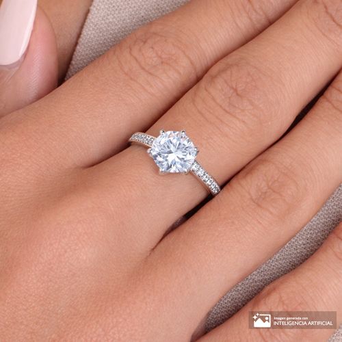 Anillo con zirconia de plata para mujer