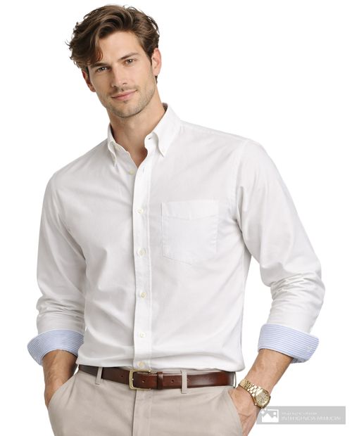 Camisa oxford Izod slim fit blanca sólida para hombre