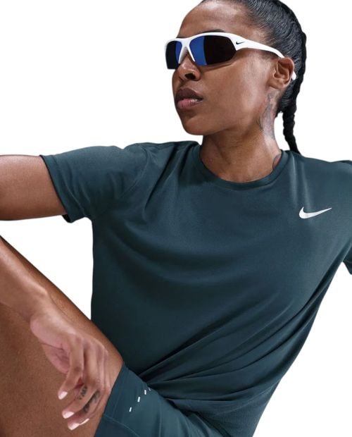 Camiseta deportiva Nike navy manga corta para mujer