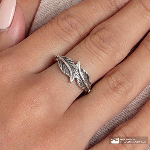 Anillo de plumas de plata para mujer