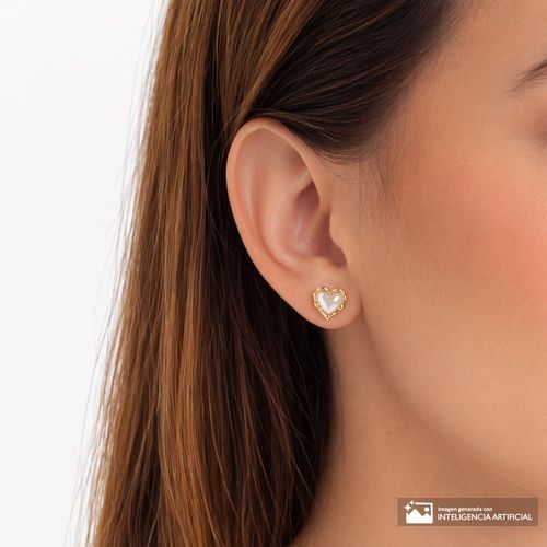 Aretes de corazón de plata en baño de oro para mujer
