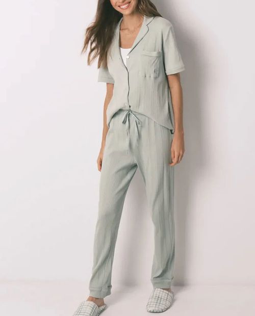 Pijama con pantalón Women Secret verde con textura para mujer