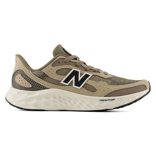 Zapato New Balance Arishi v4 Tiralux deportivo café para hombre