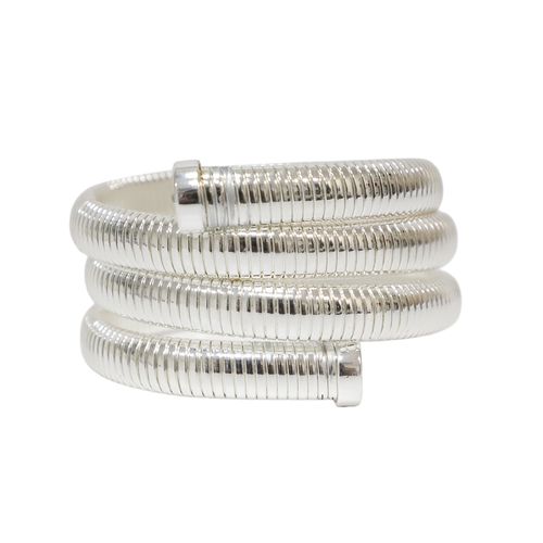 Brazalete rígido plateado de diseño enrollado en latón