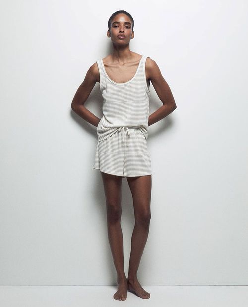 Pijama con short Sfera beige rayada para mujer