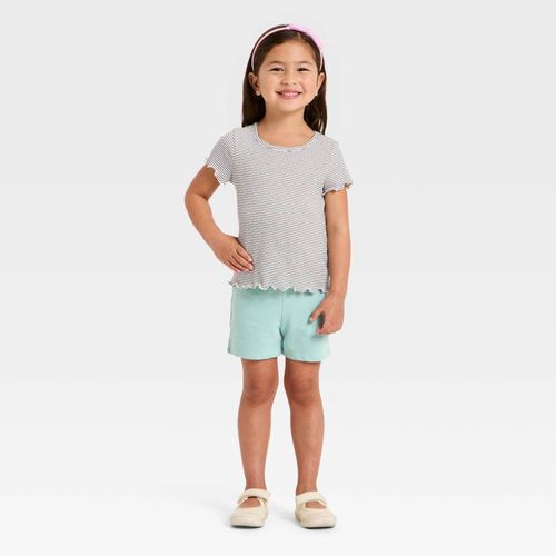 Short verde para niña