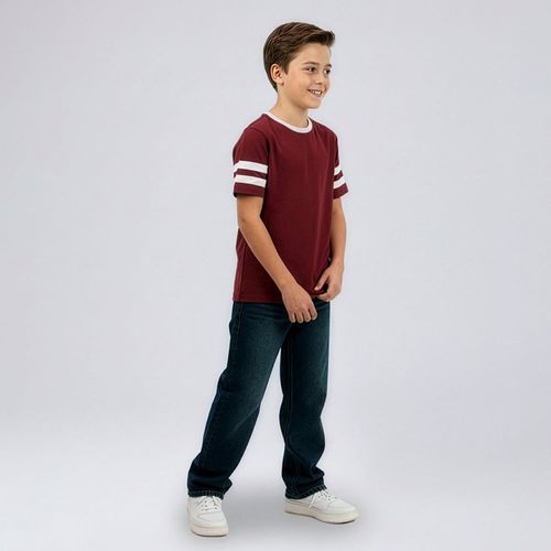 Camiseta vino con estampado deportivo para niño