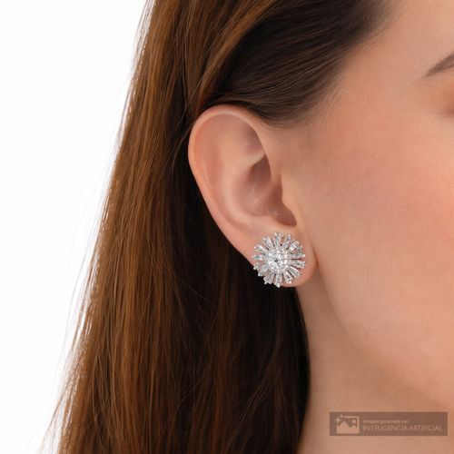 Aretes cortos en forma de flor de plata con zirconia para mujer