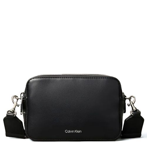 Cartera crossbody Calvin Klein Webbing color negro para mujer