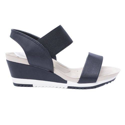 Sandalia casual Nicolle color negro para mujer