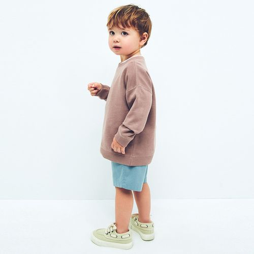 Sudadera café con estampado frontal para bebé niño