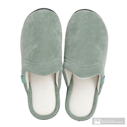 Pantuflas comfy Chazzi verde sólidas para mujer