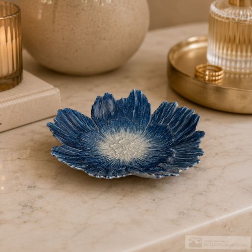 Centro de mesa con diseño de flor azul 35.5x35.5x6.5cm