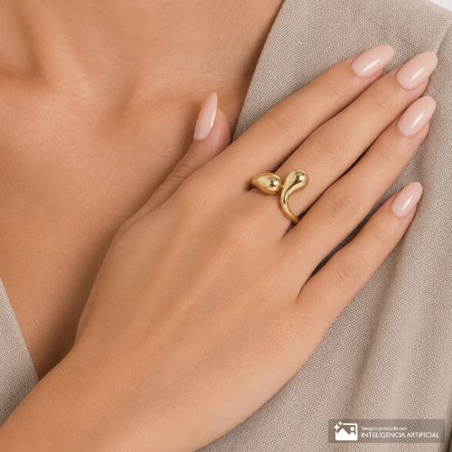 Anillo chunky de metal en dorado para mujer
