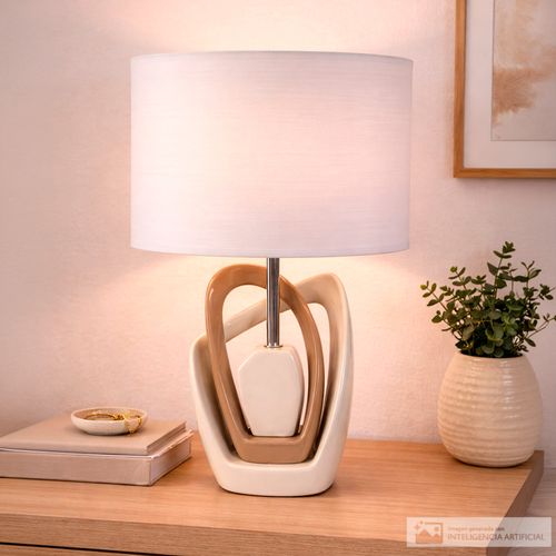 Lámpara de mesa con base decorativa 31.5x20.5 cm