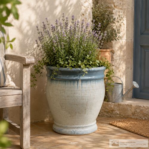 Maceta decorativa de cerámica con borde celeste 34 x 30 cm