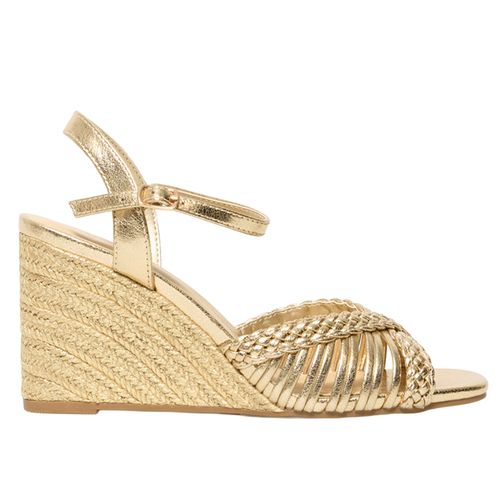 Sandalia casual Sfera color dorado para mujer