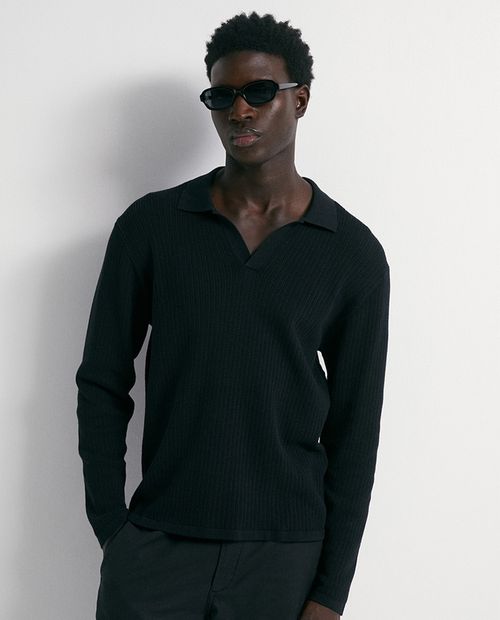 Suéter Sfera pull over negro acanalado para hombre