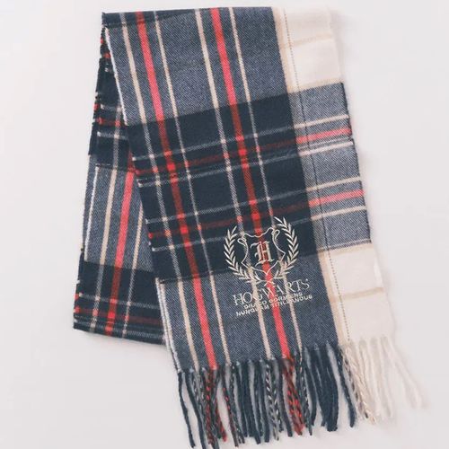 Bufanda Women Secret a cuadros con bordado de Harry Potter