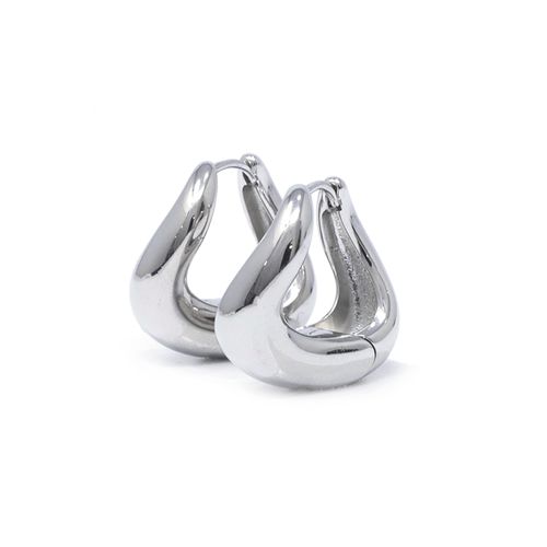 Argollas pequeñas de brass plateado para mujer