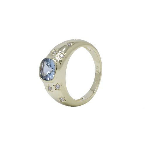 Anillo con circonia cushion de brass dorado para mujer