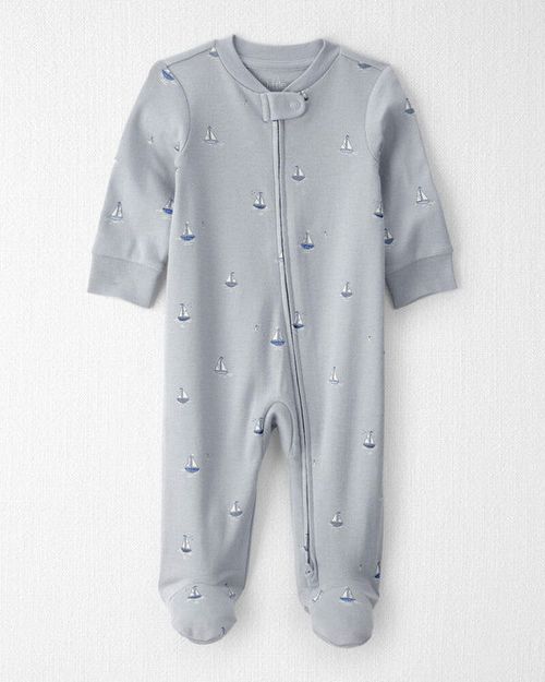 Pijama azul con estampado de veleros para bebé niño
