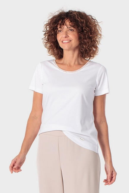Camiseta blanca con detalle de cadena para mujer