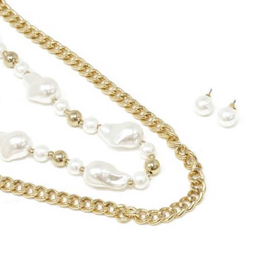 Set de aretes y collar dorado con perlas para mujer