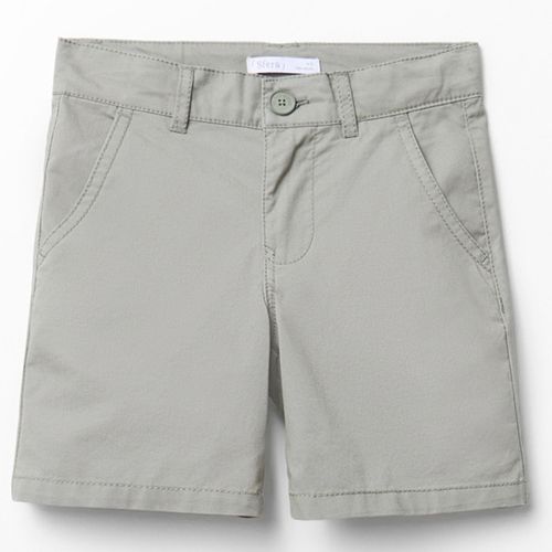 Short verde clásico con bolsillos para niño
