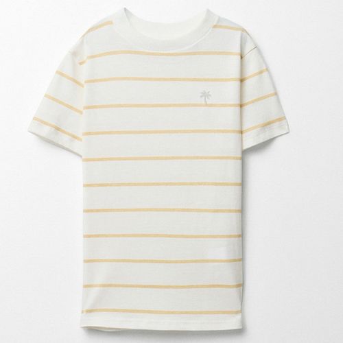 Camiseta blanca rayada para niño