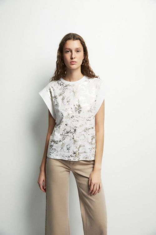 Camiseta blanca con estampado foil