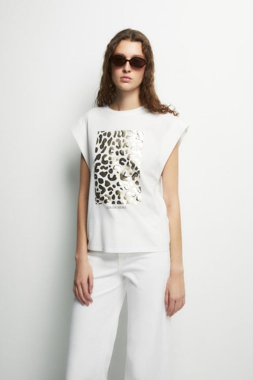 Camiseta blanca con estampado foil animal print