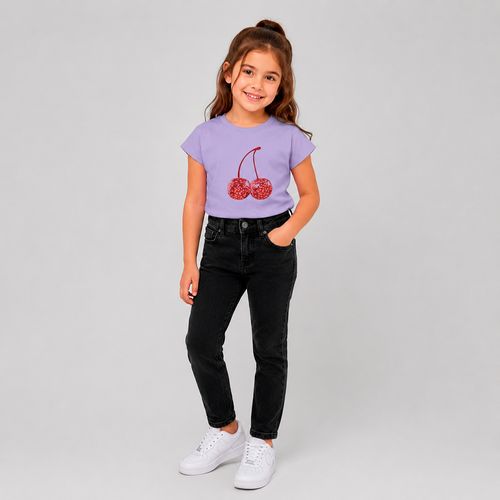 Camiseta morada estampada de cerezas para niña