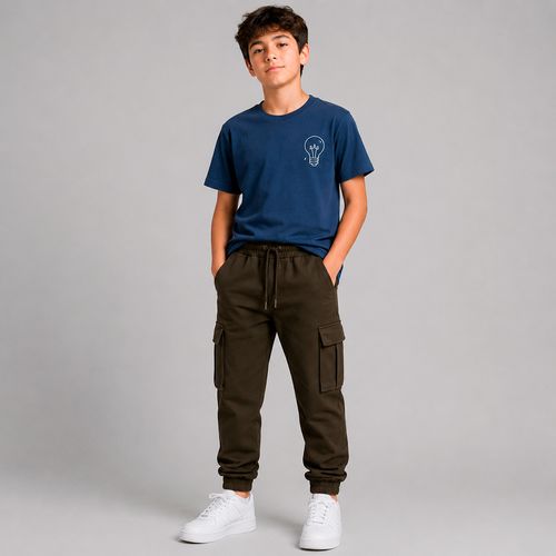 Pantalón jogger café cargo para niño
