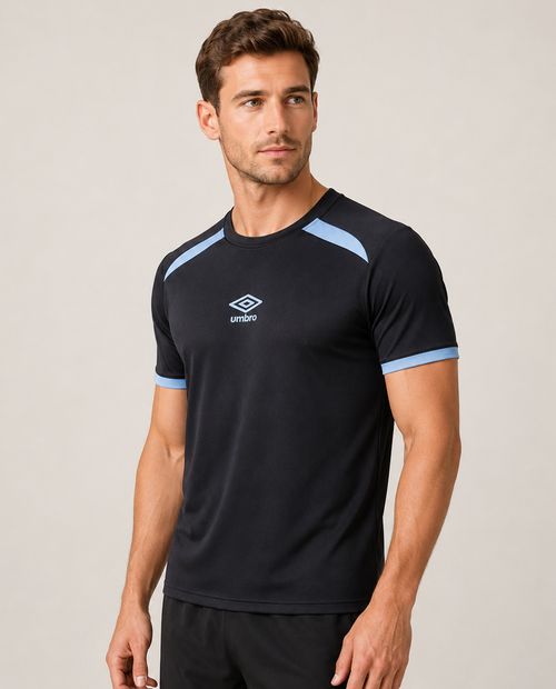 Camiseta deportiva Umbro negra