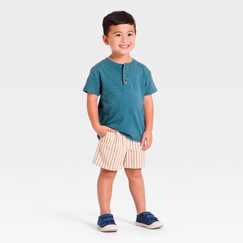 Camiseta azul con cuello mao para niño