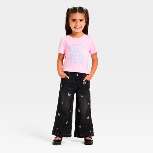 Camiseta rosada con estampado de postres para niña